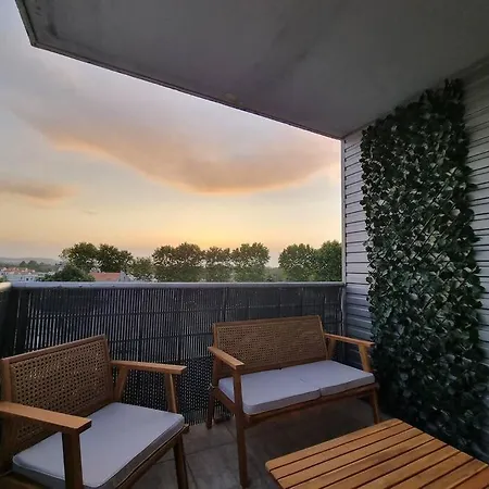 شقة Ensoleille, Wifi-clim-gare-terrasse *