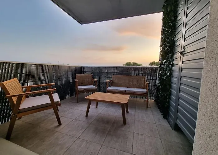 Apartamento Ensoleille, Wifi-clim-gare-terrasse *